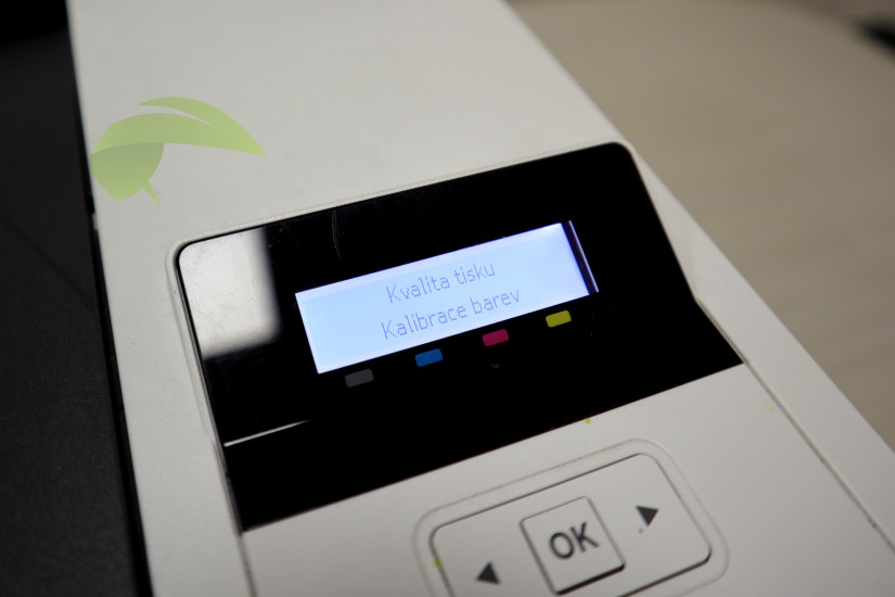 Kalibrace barev v menu tiskárny HP